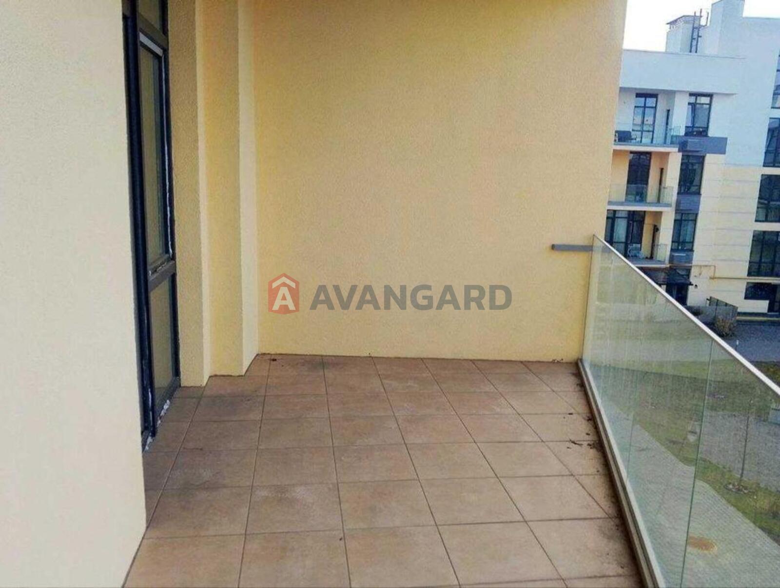 2 ��. ��������, 69/-/15 ��. �., 3/4 ������ ���� 20