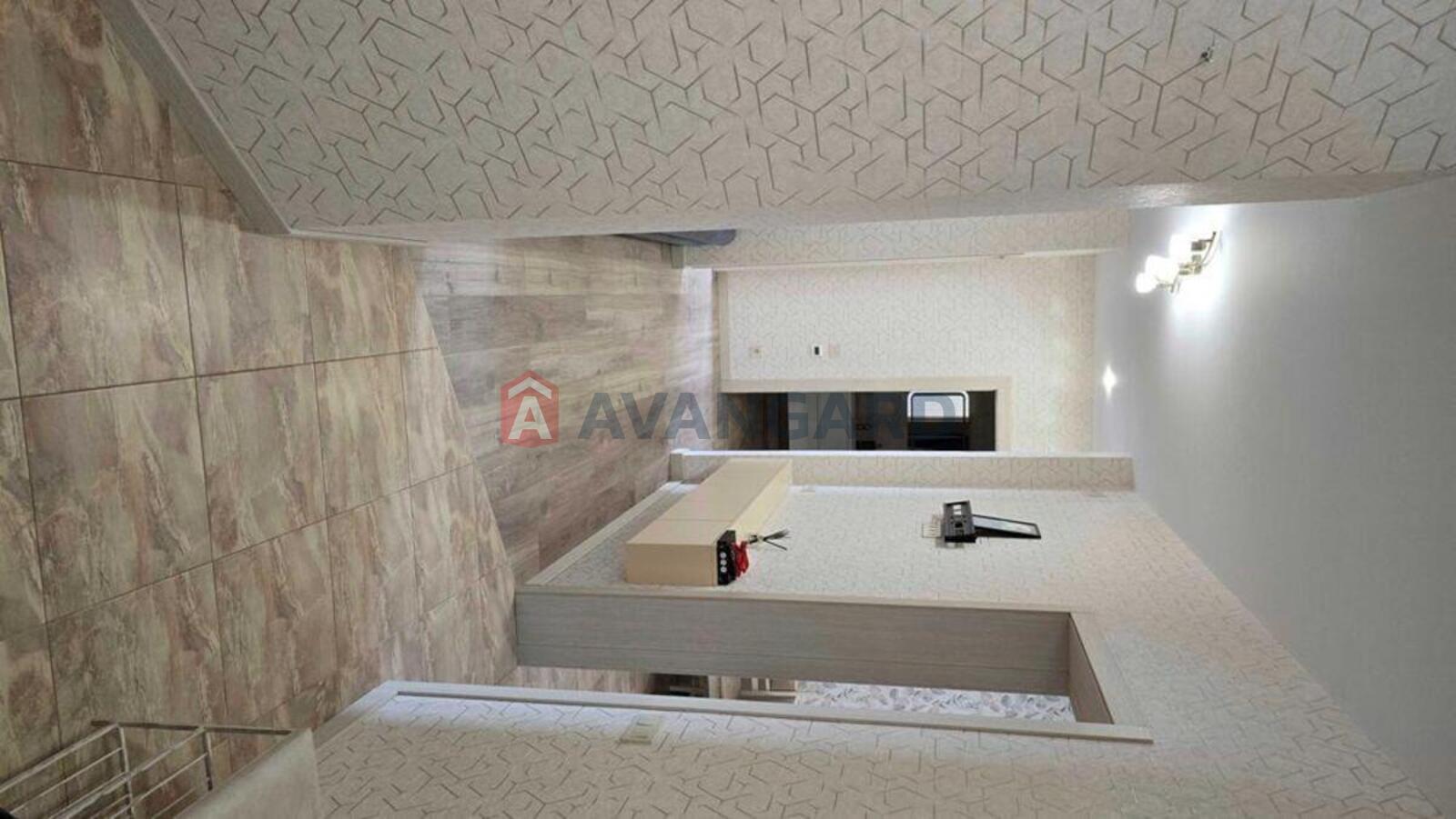 3 ��. ��������, 86/-/16 ��. �., 6/20 ������ ���� 11