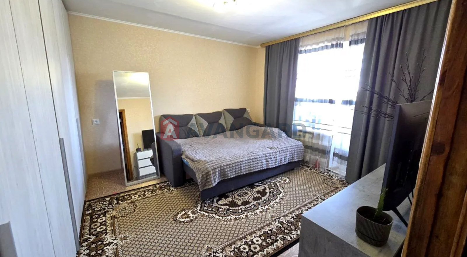 1 ��. ��������, 29/15/8 ��. �., 5/10 ������ ���� 13