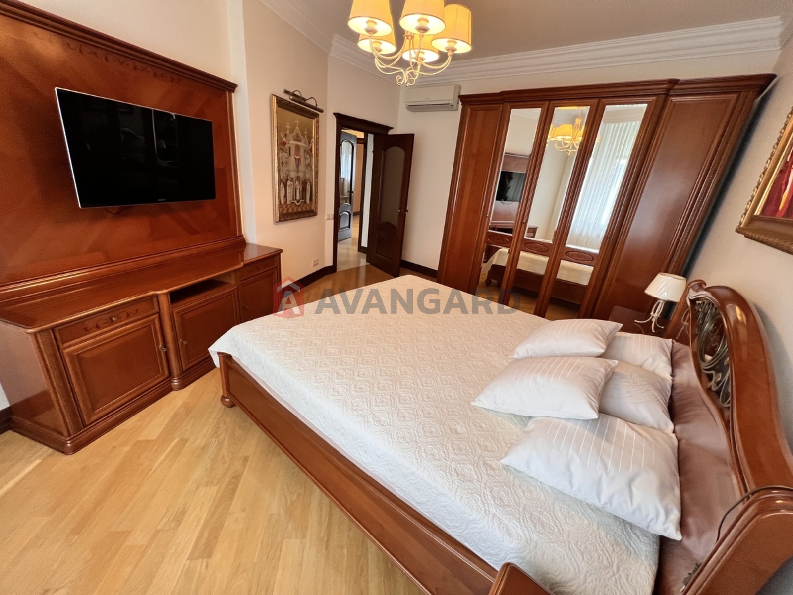 4 ��. ��������, 150/70/18 ��. �., 15/25 ������ ���� 22