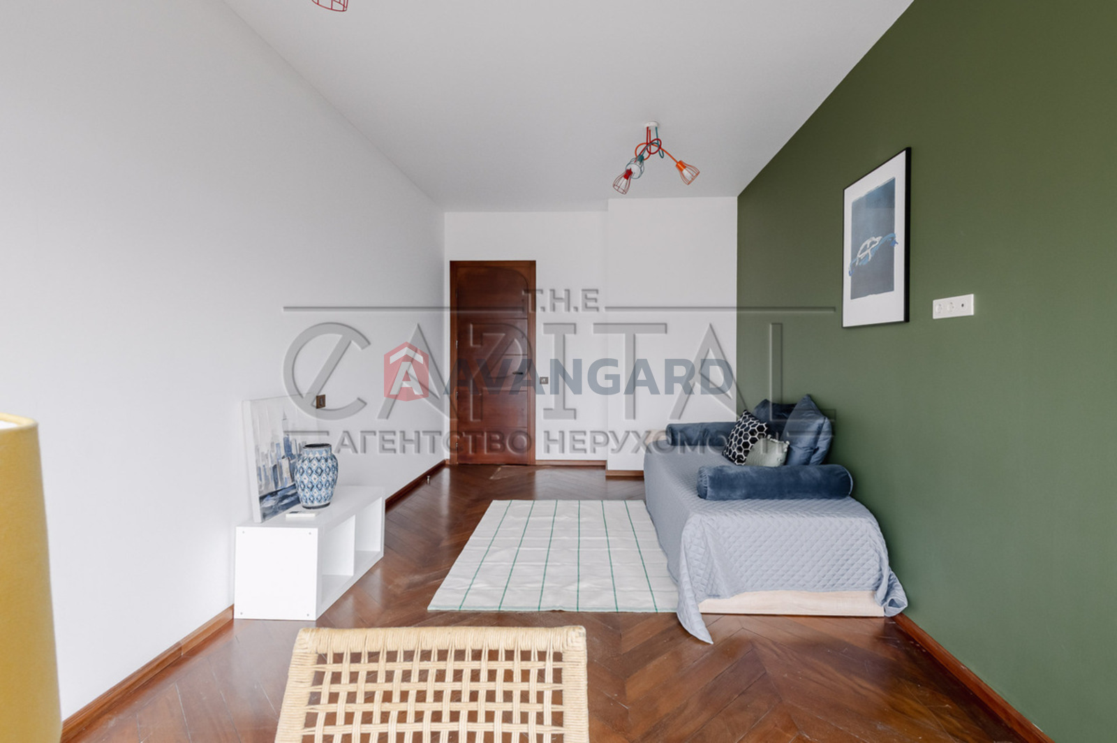 4 ��. ��������, 160/80/40 ��. �., 8/25 ������ ���� 13