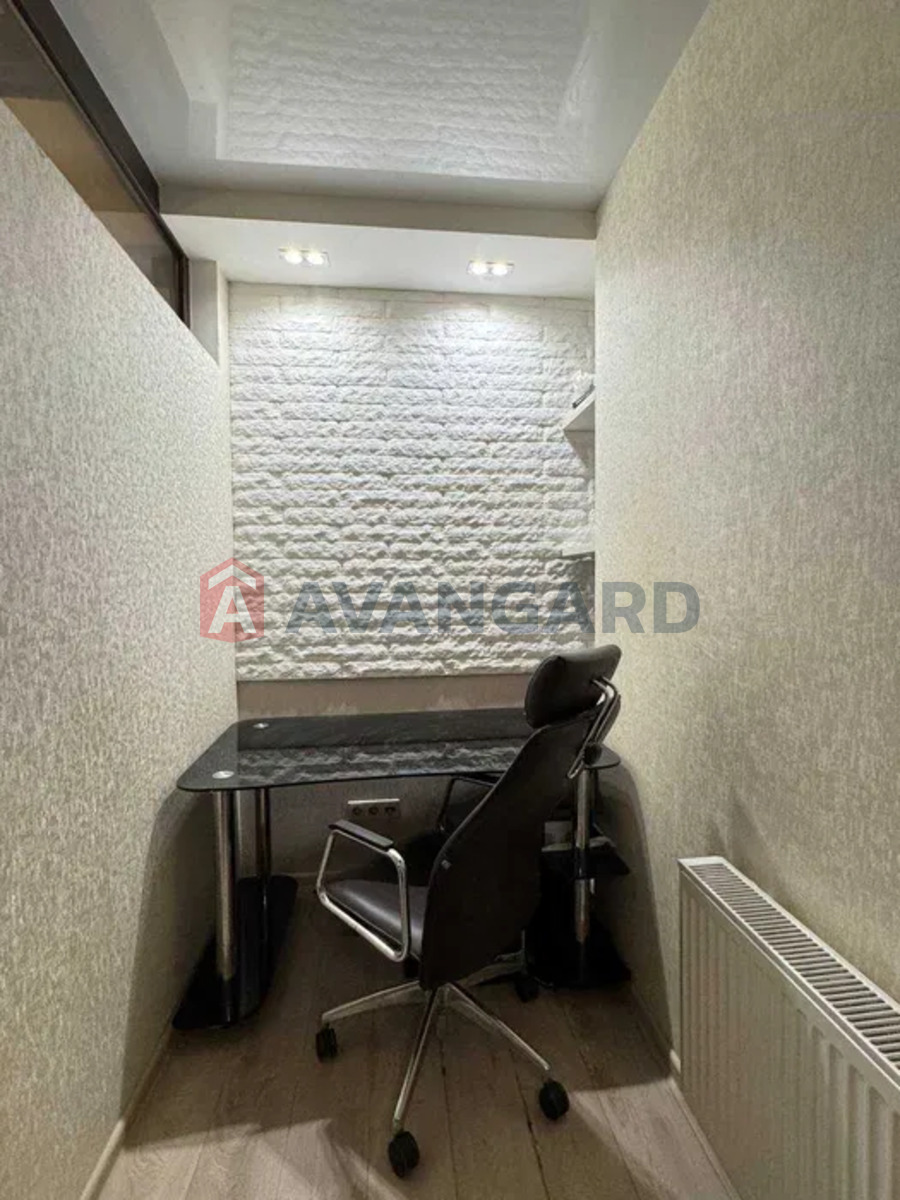 2 ��. ��������, 85/-/85 ��. �., 12/24 ������ ���� 12