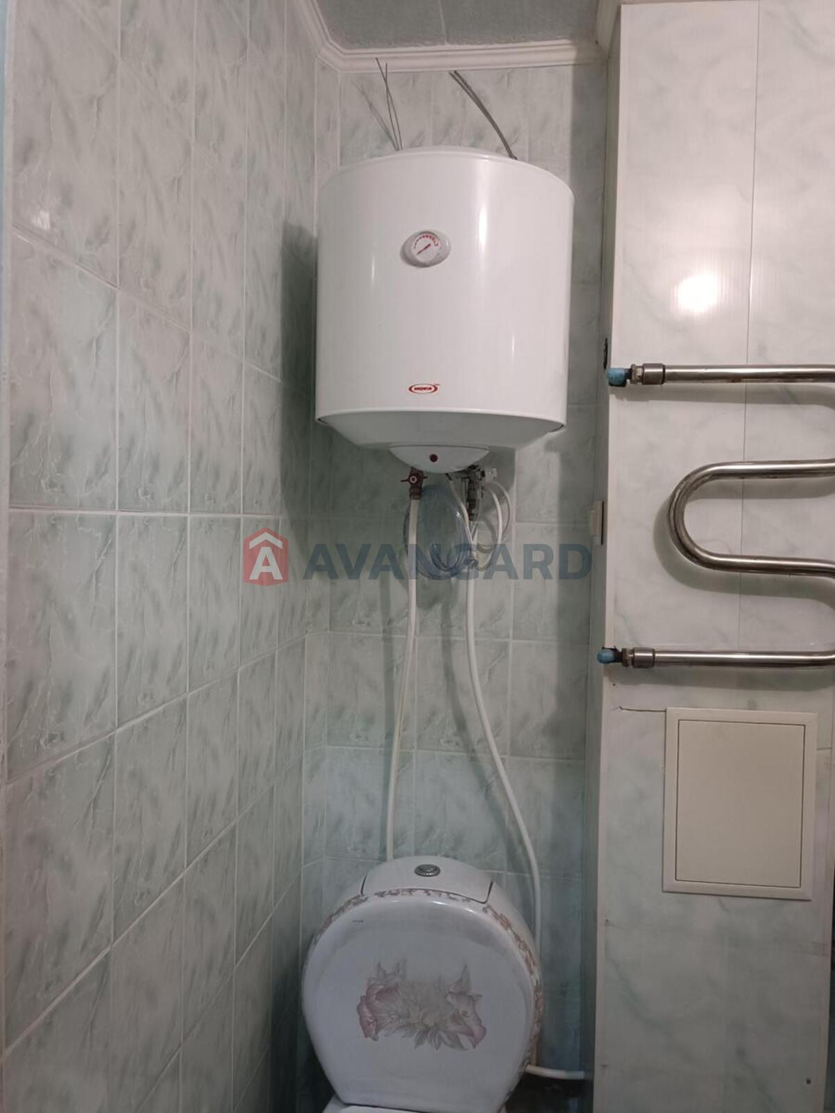 2 . , 48/33/7 . ., 4/5   8