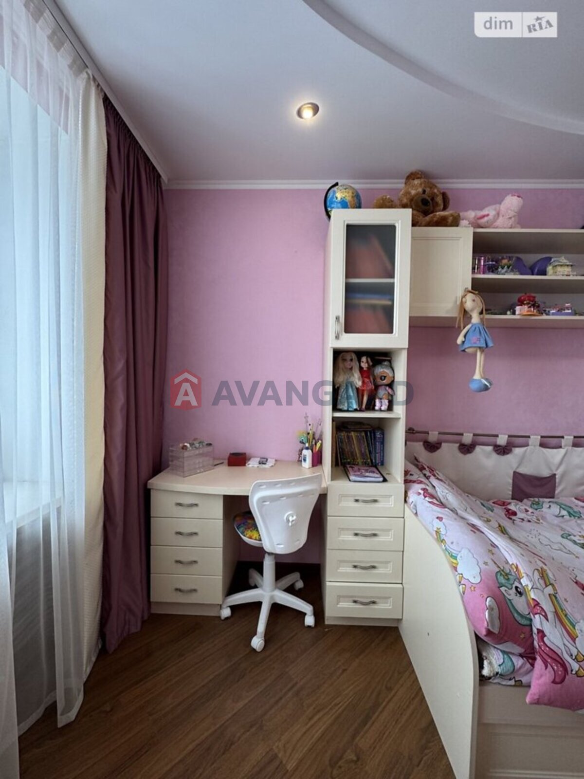 3 ��. ��������, 89/-/13 ��. �., 8/9 ������ ���� 17