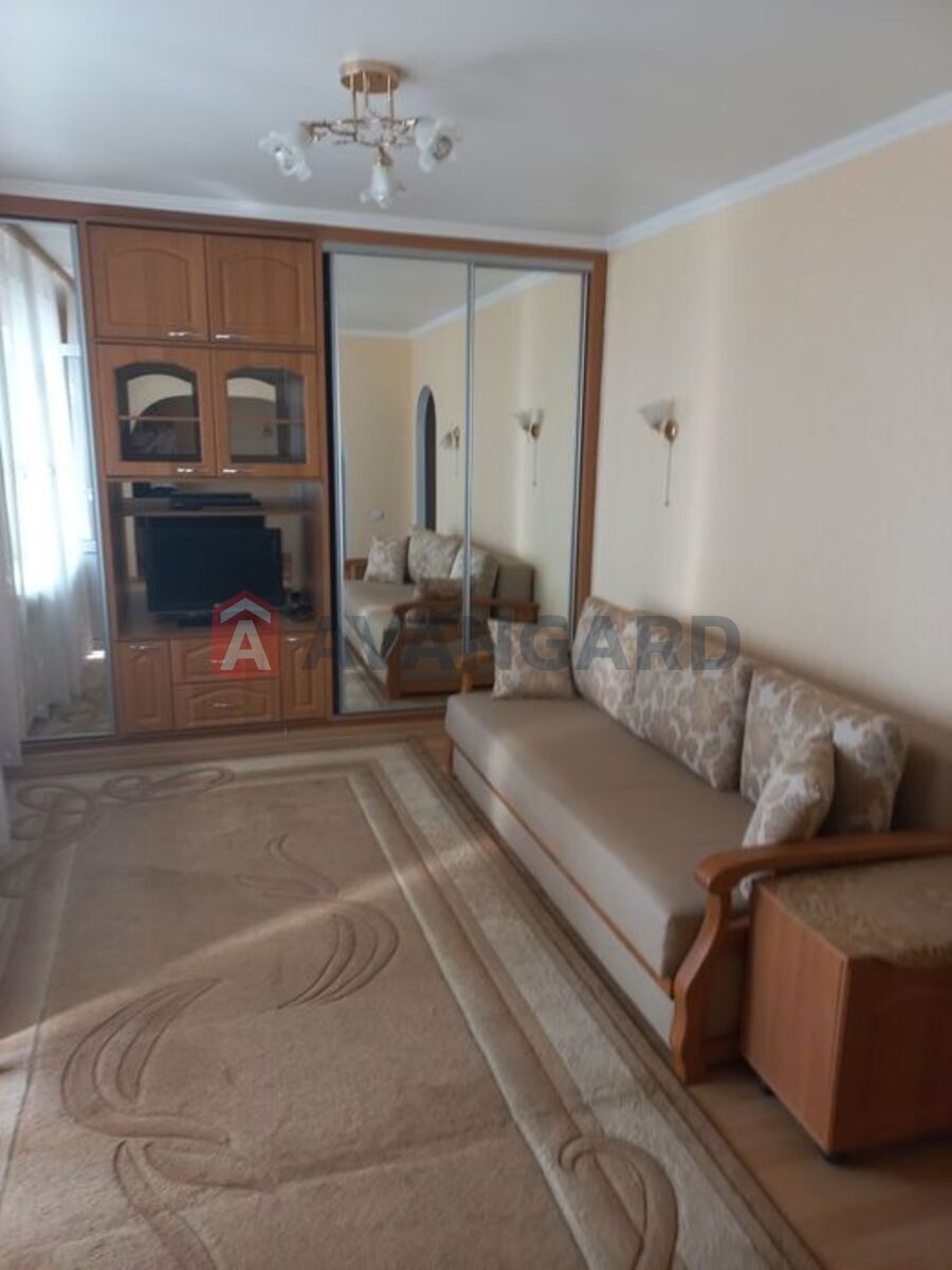 1 . , 40/-/9 . ., 4/9   2