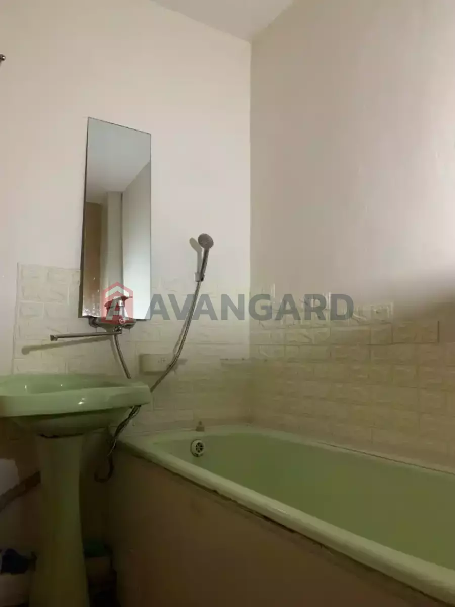 2 ��. ��������, 75/46/14 ��. �., 4/4 ������ ���� 7