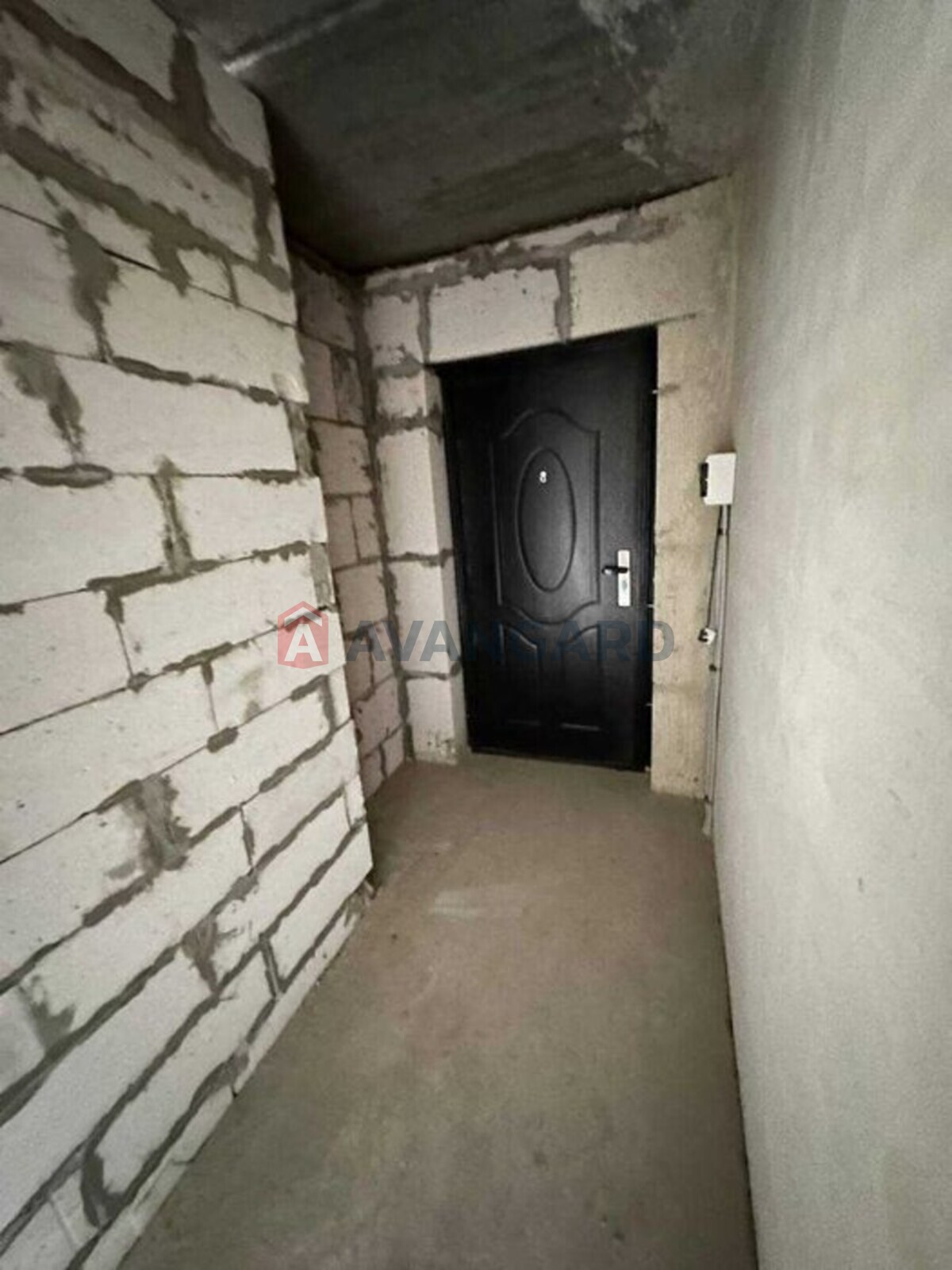 2 ��. ��������, 63/-/11 ��. �., 9/10 ������ ���� 5