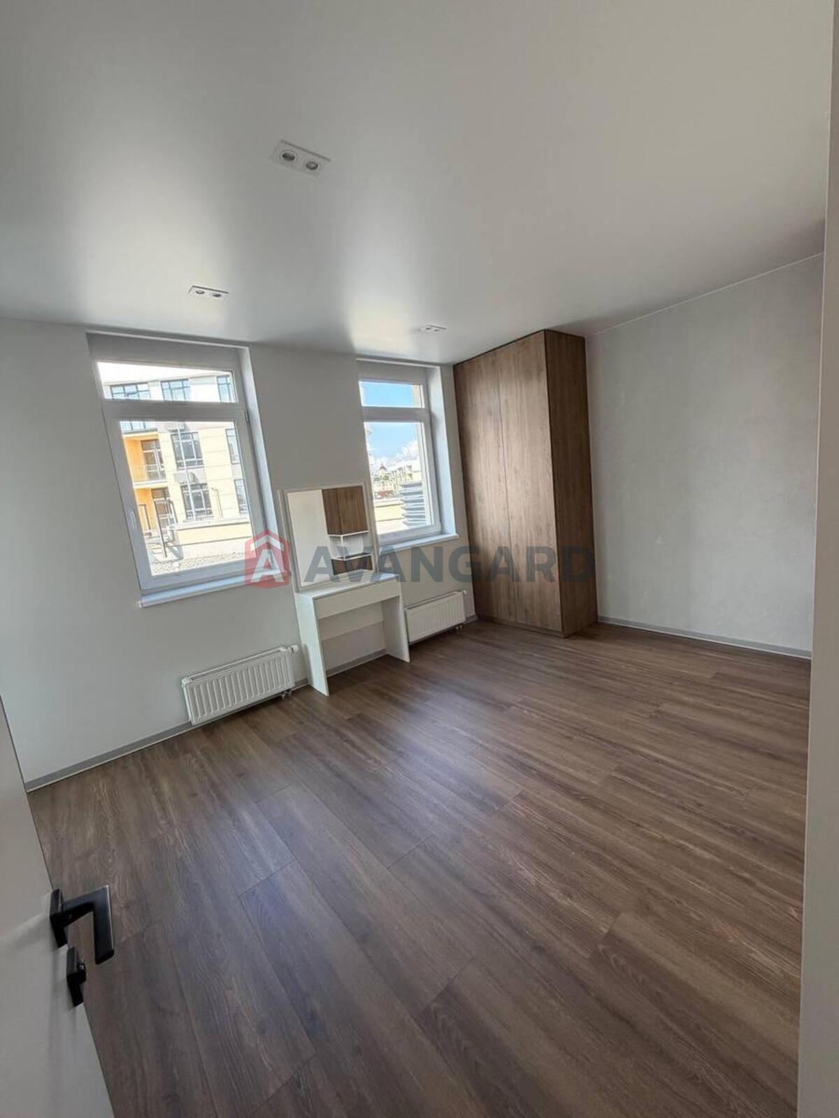 4 ��. ��������, 79/38/21 ��. �., 2/4 ������ ���� 14