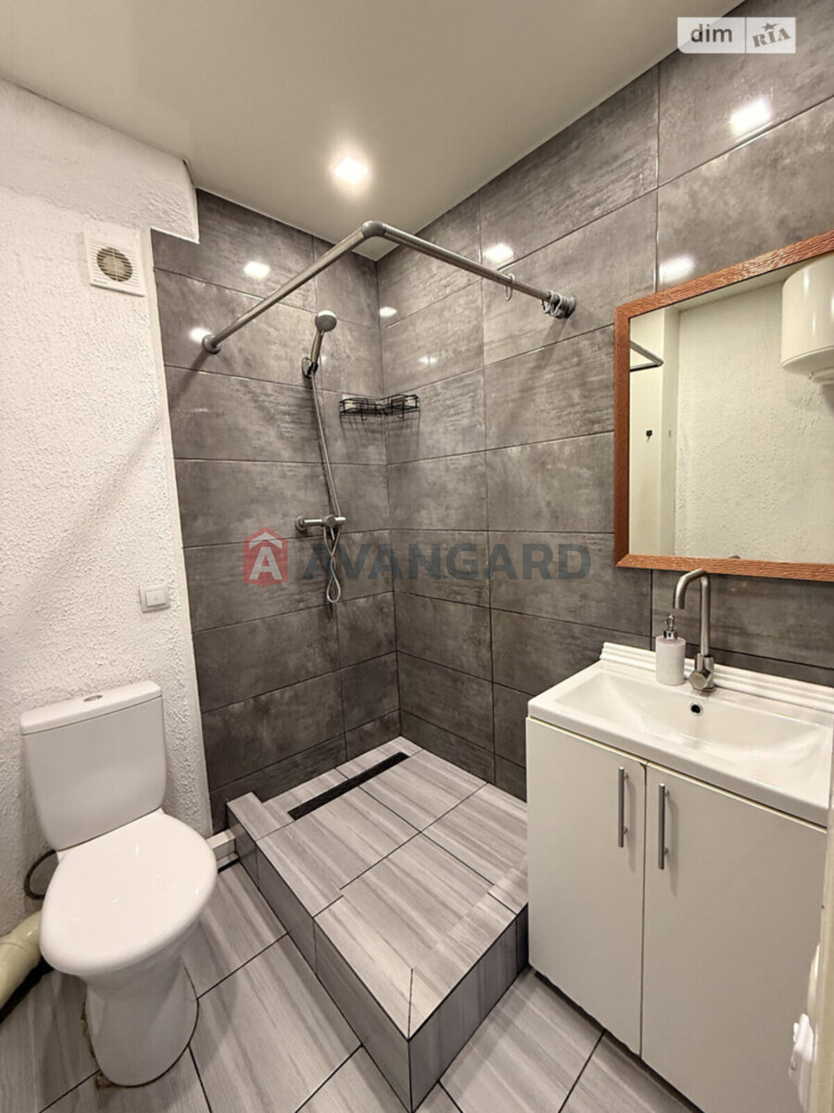 1 ��. ��������, 36/-/- ��. �., 6/9 ������ ���� 2