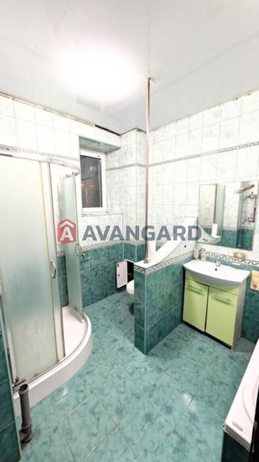 3 ��. ��������, 70/-/7 ��. �., 2/5 ������ ���� 4