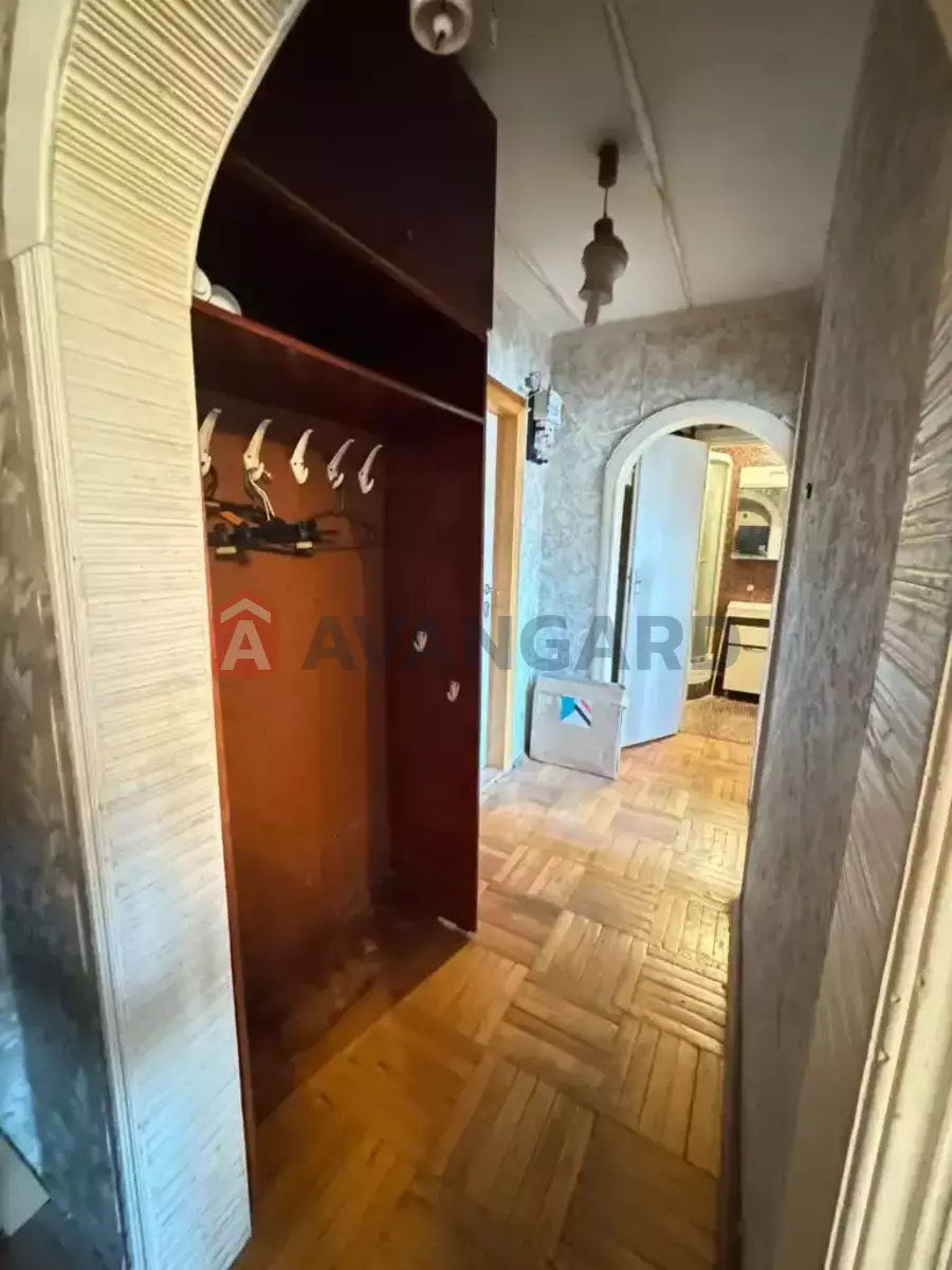 3 ����. ��������, 60/-/- ��. �., 7/9 ���� ���� 10