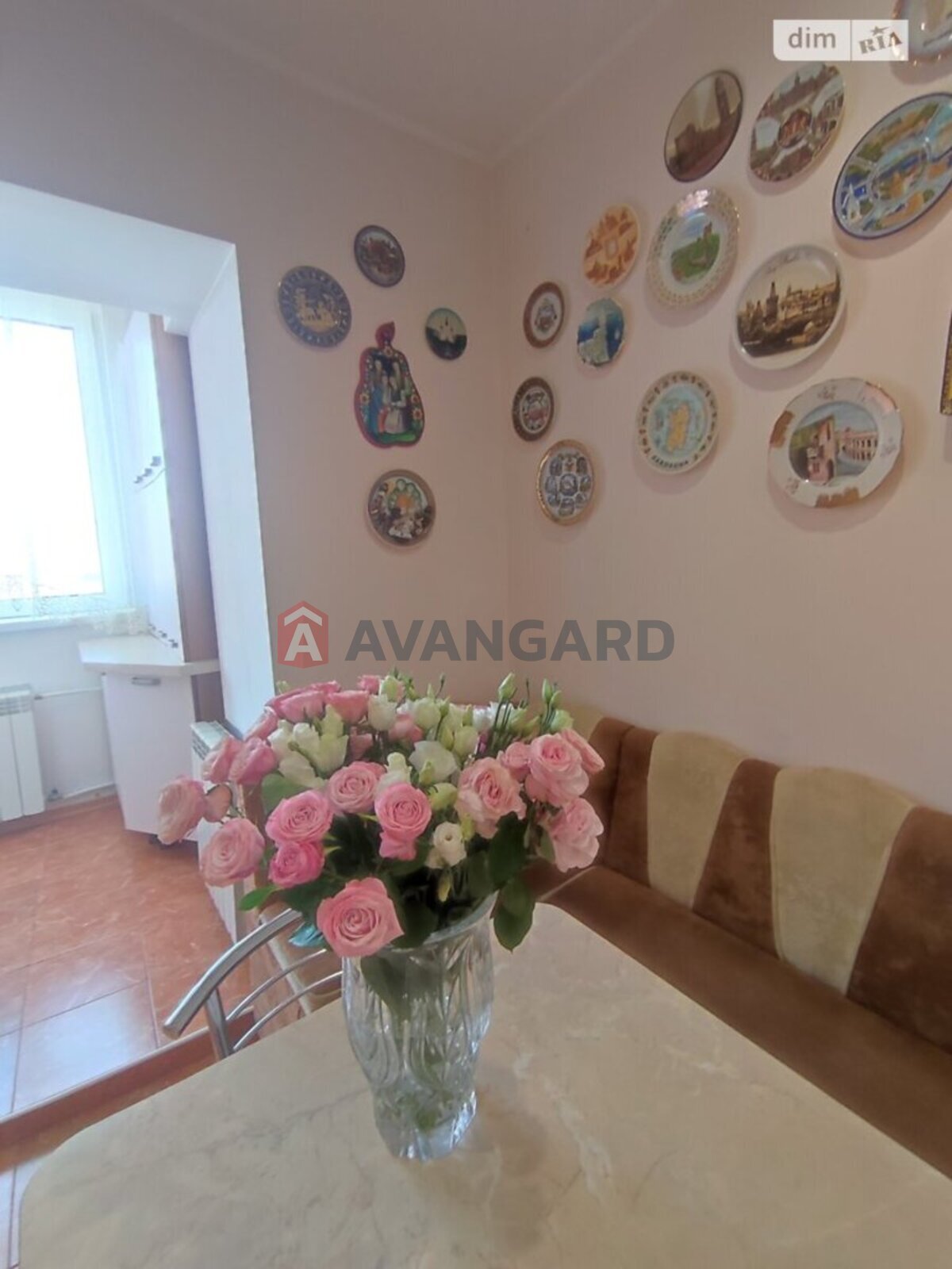 4 ��. ��������, 119/-/- ��. �., 5/5 ������ ���� 2