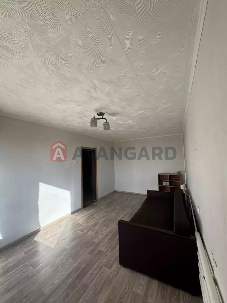 1 ����. ��������, 30/-/8 ��. �., 8/9 ���� ���� 8