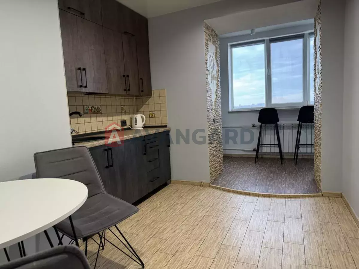 2 кім. квартира, 65/34/10 кв. м., 10/10 поверх фото 1 2 кім. квартира, 65/34/10 кв. м., 10/10 поверх фото 1