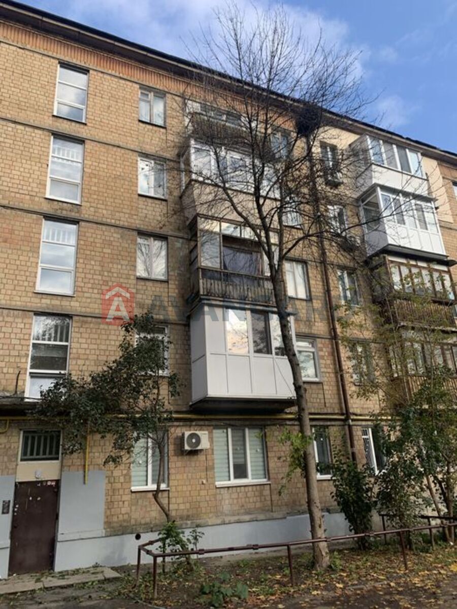 3 ��. ��������, 57/-/6 ��. �., 4/5 ������ ���� 10