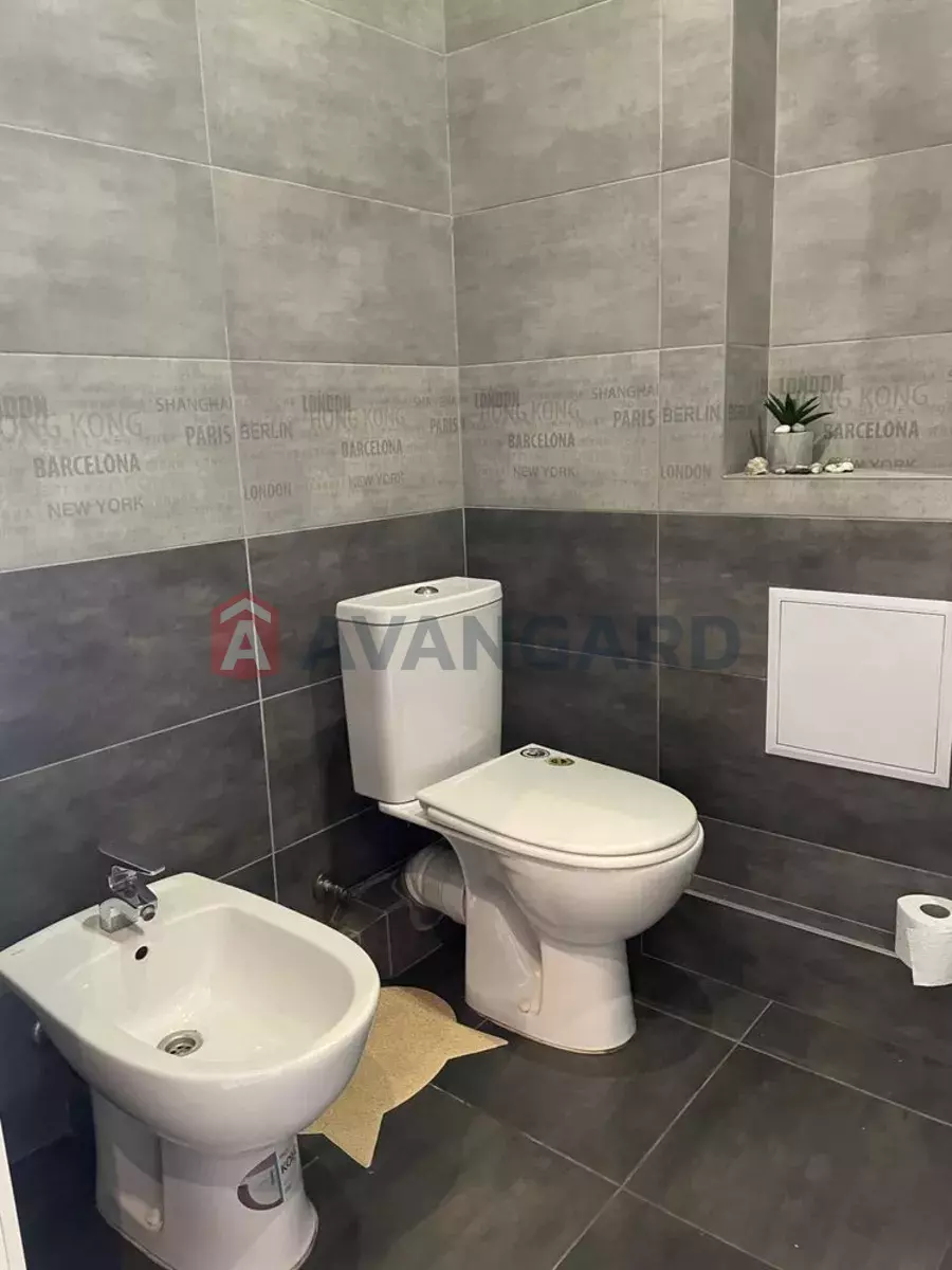 1 ��. ��������, 40/-/12 ��. �., 2/5 ������ ���� 13