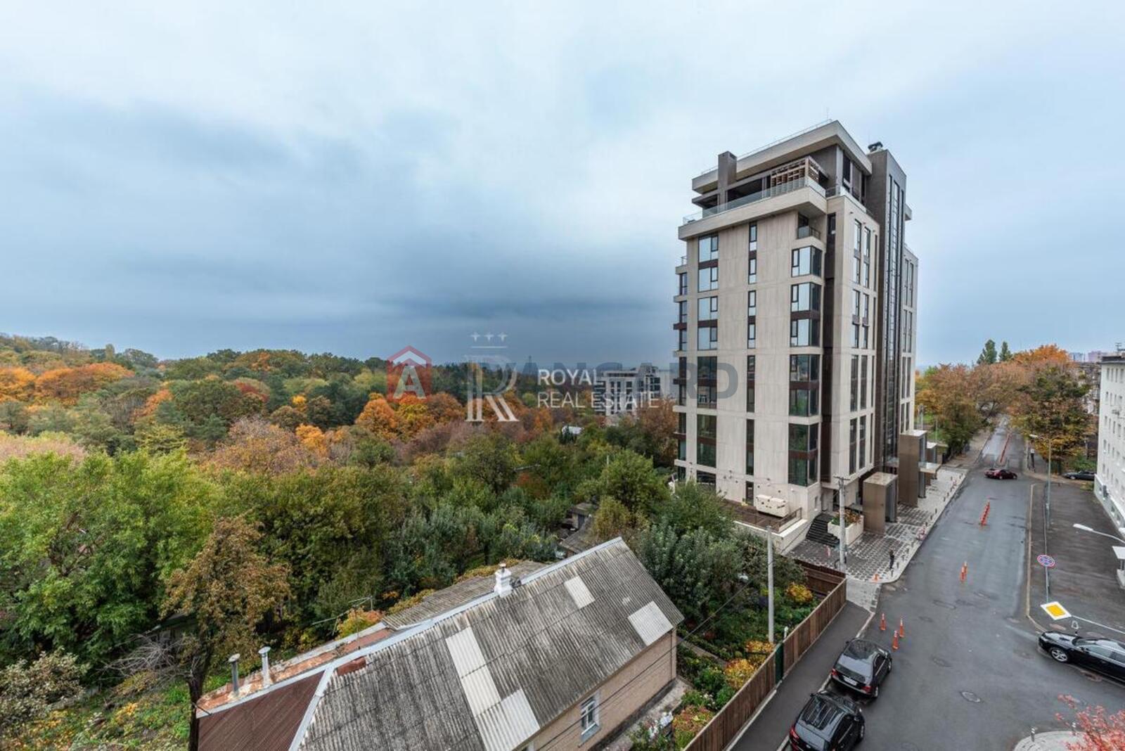 5 ��. ��������, 264/150/40 ��. �., 3/21 ������ ���� 27