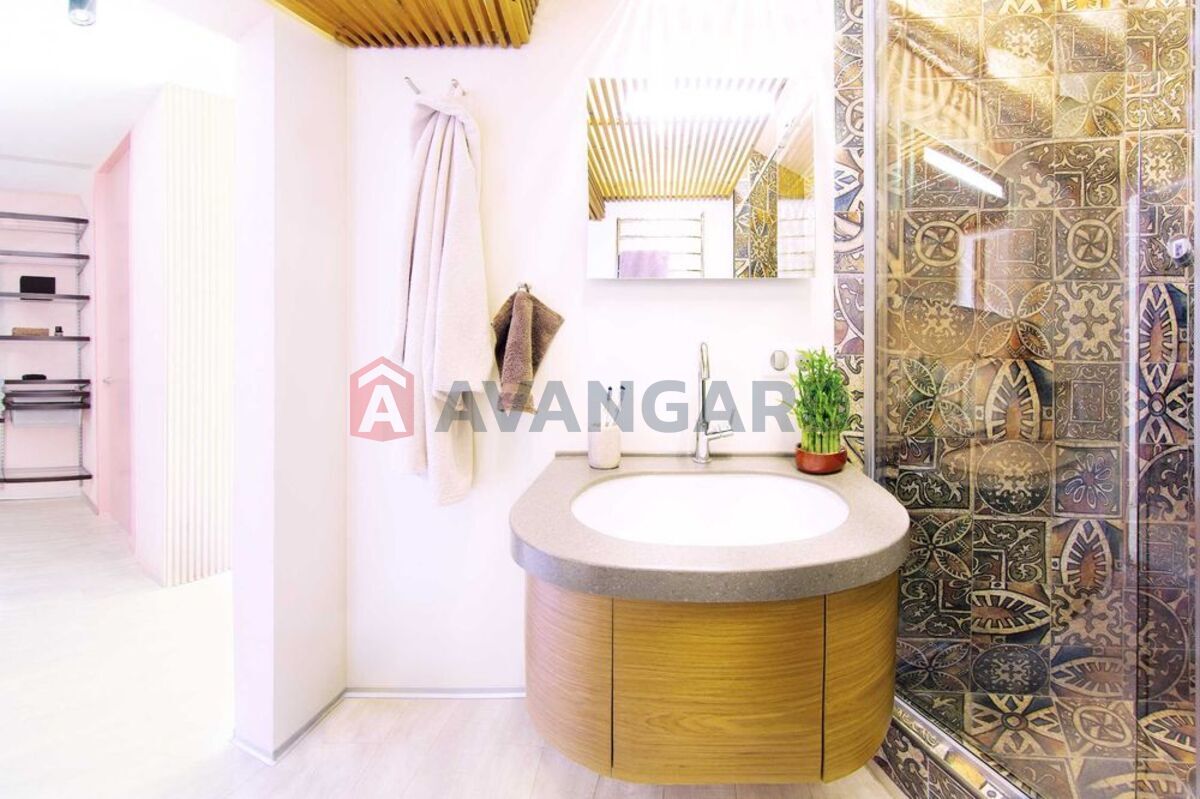 1 . , 43/-/20 . ., 8/23   3