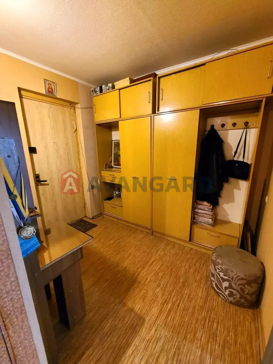 3 ����. ��������, 75/-/9 ��. �., 9/16 ���� ���� 11