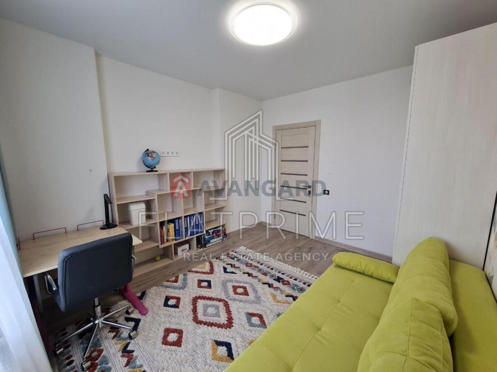 2 ��. ��������, 56/30/12 ��. �., 18/23 ������ ���� 5