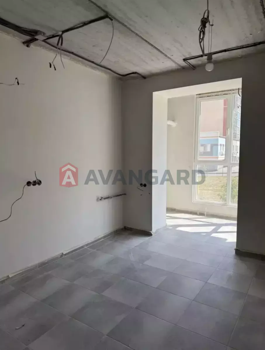 2 ��. ��������, 48/-/- ��. �., 8/10 ������ ���� 1