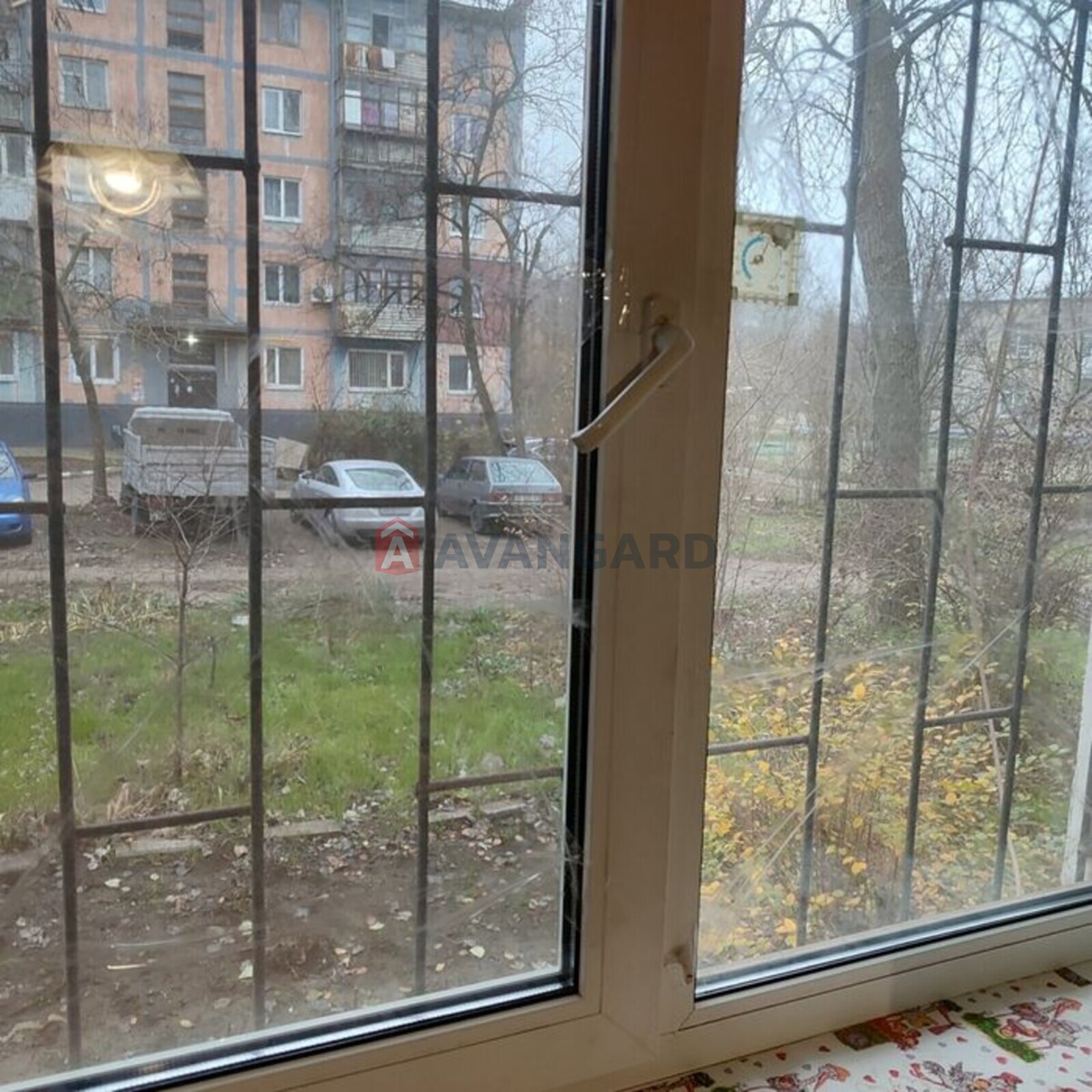 1 ��. ��������, 28/-/8 ��. �., 1/5 ������ ���� 2