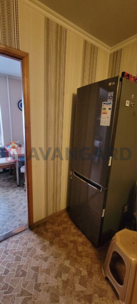 3 ����. ��������, 69/-/8 ��. �., 9/10 ���� ���� 3