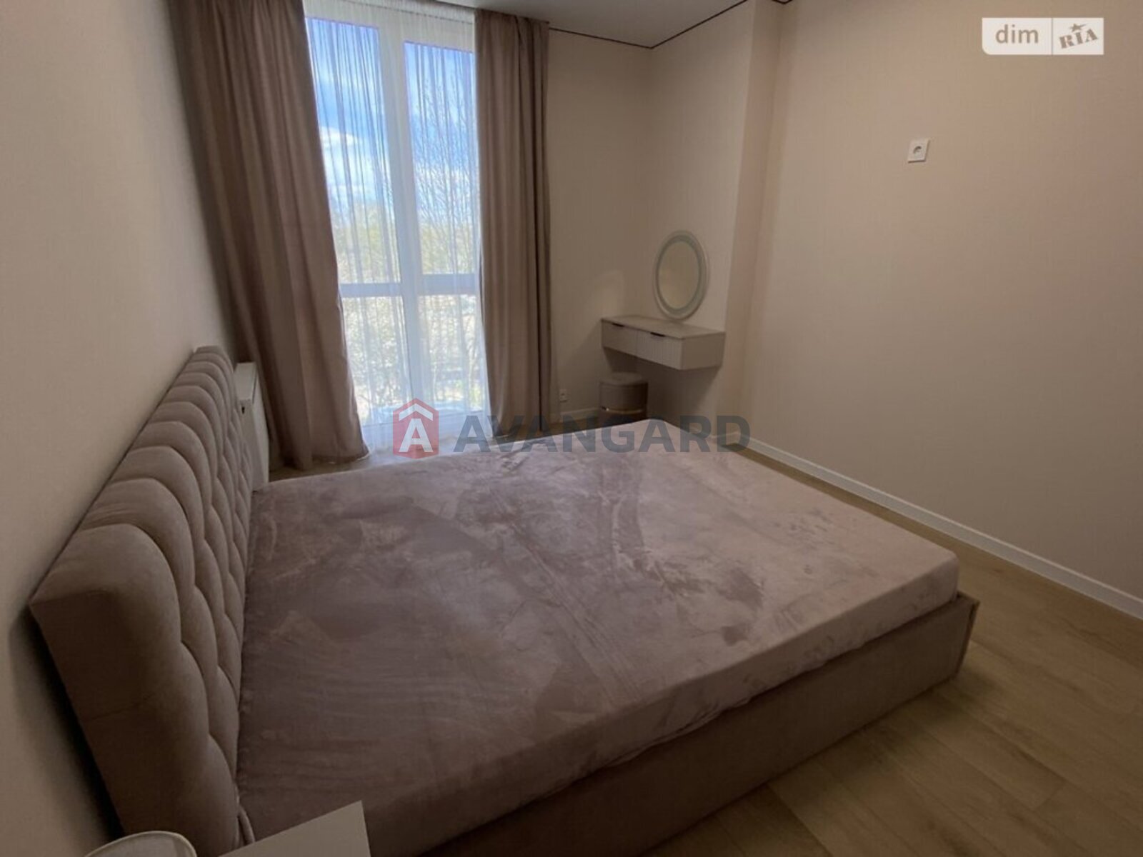 1 ��. ��������, 48/12/30 ��. �., 2/18 ������ ���� 12