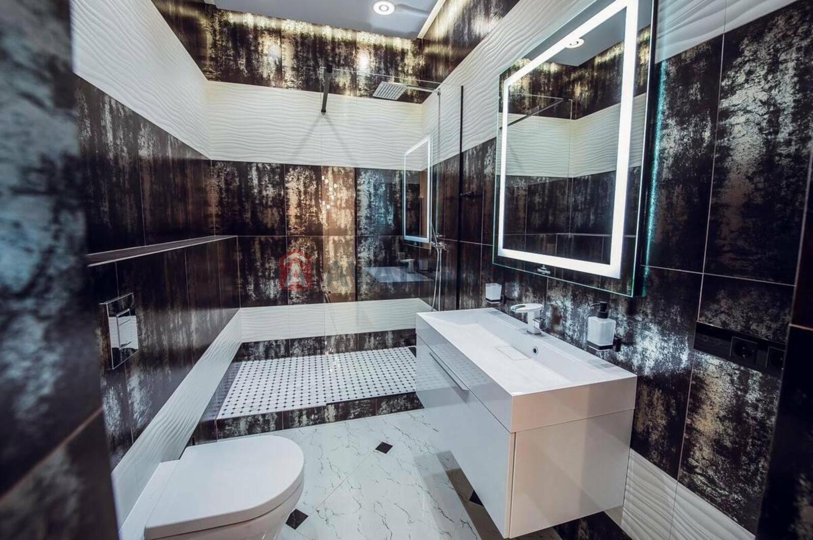 4 ��. ��������, 182/95/40 ��. �., 29/30 ������ ���� 16