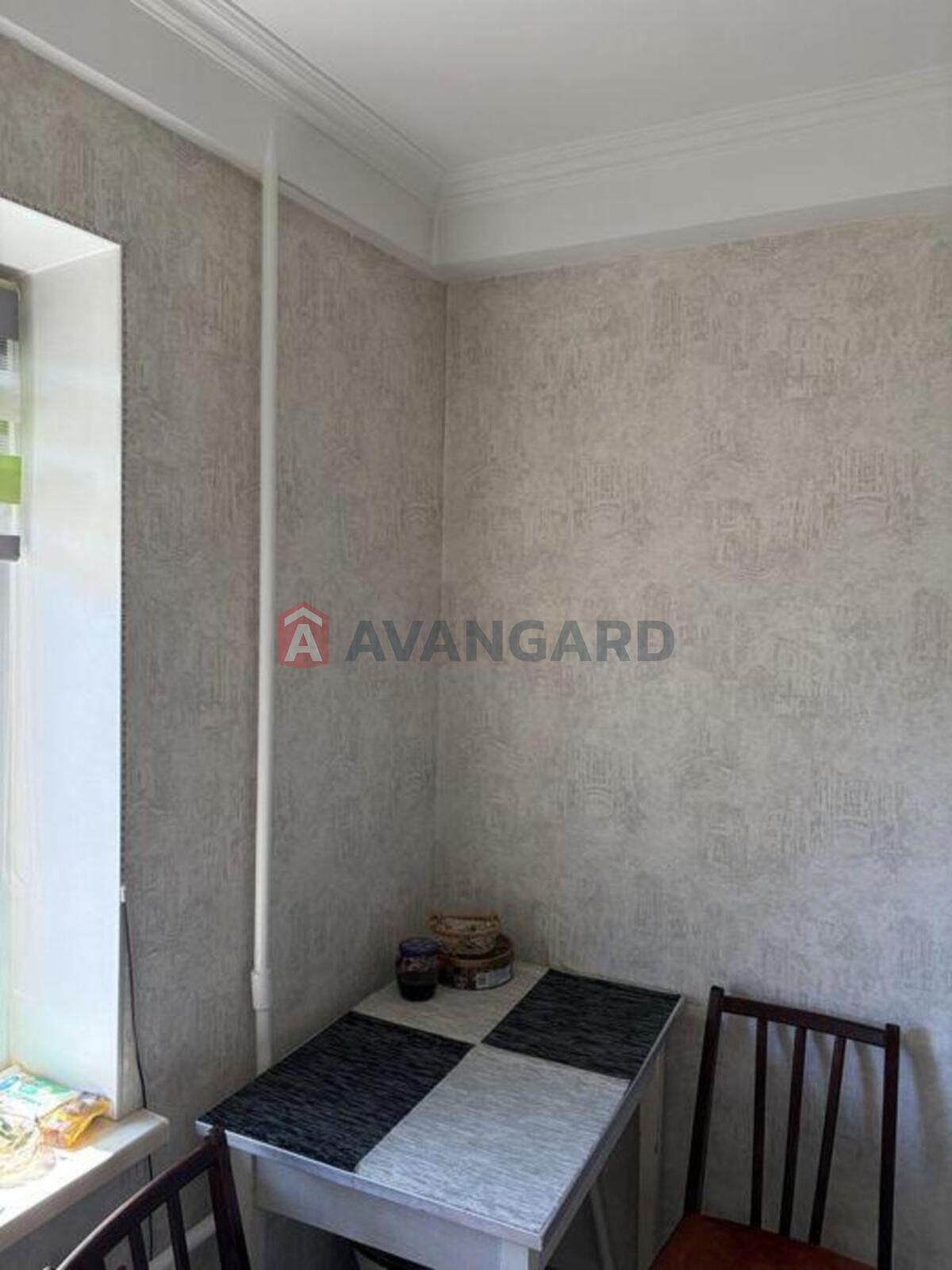 3 ��. ��������, 68/-/7 ��. �., 8/9 ������ ���� 14