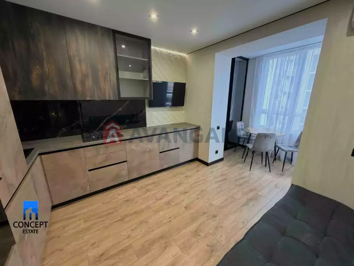 2 ��. ��������, 52/-/- ��. �., 8/10 ������ ���� 2