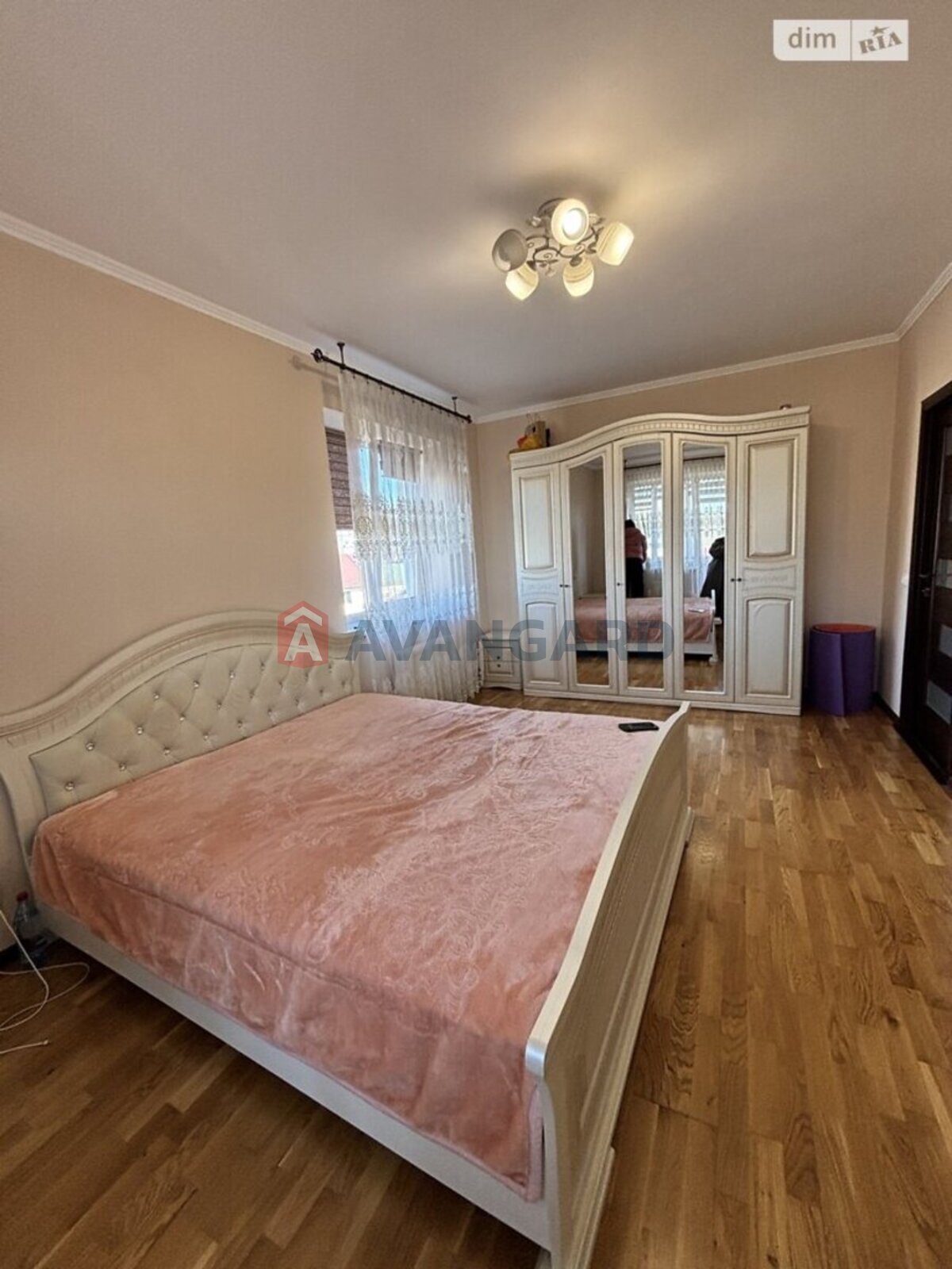 2 ��. ��������, 74/-/- ��. �., 3/5 ������ ���� 2