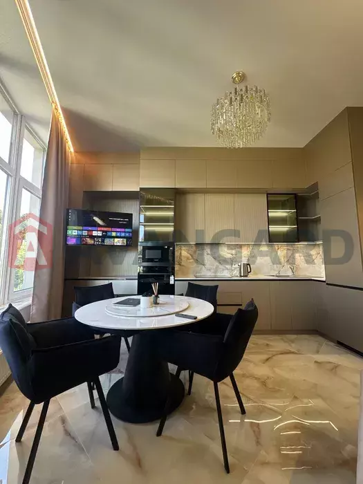 2 ��. ��������, 66/-/18 ��. �., 7/11 ������ ���� 12