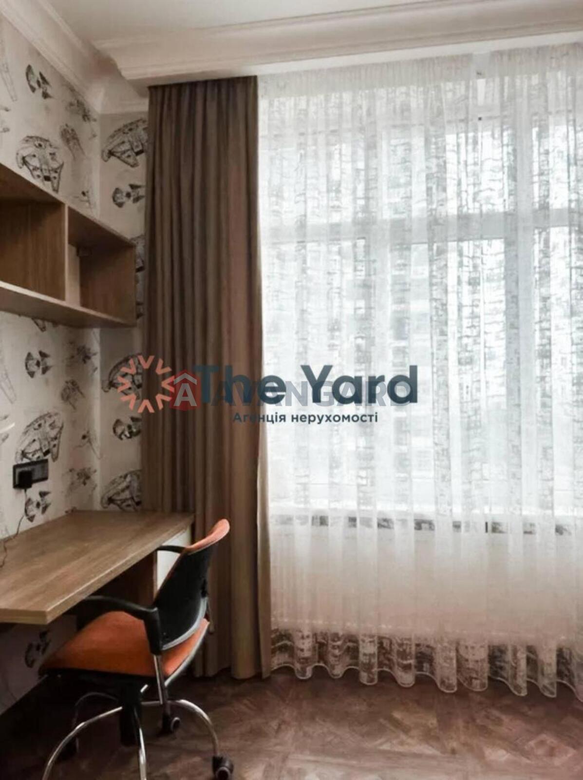 2 ��. ��������, 118/63/28 ��. �., 15/29 ������ ���� 14