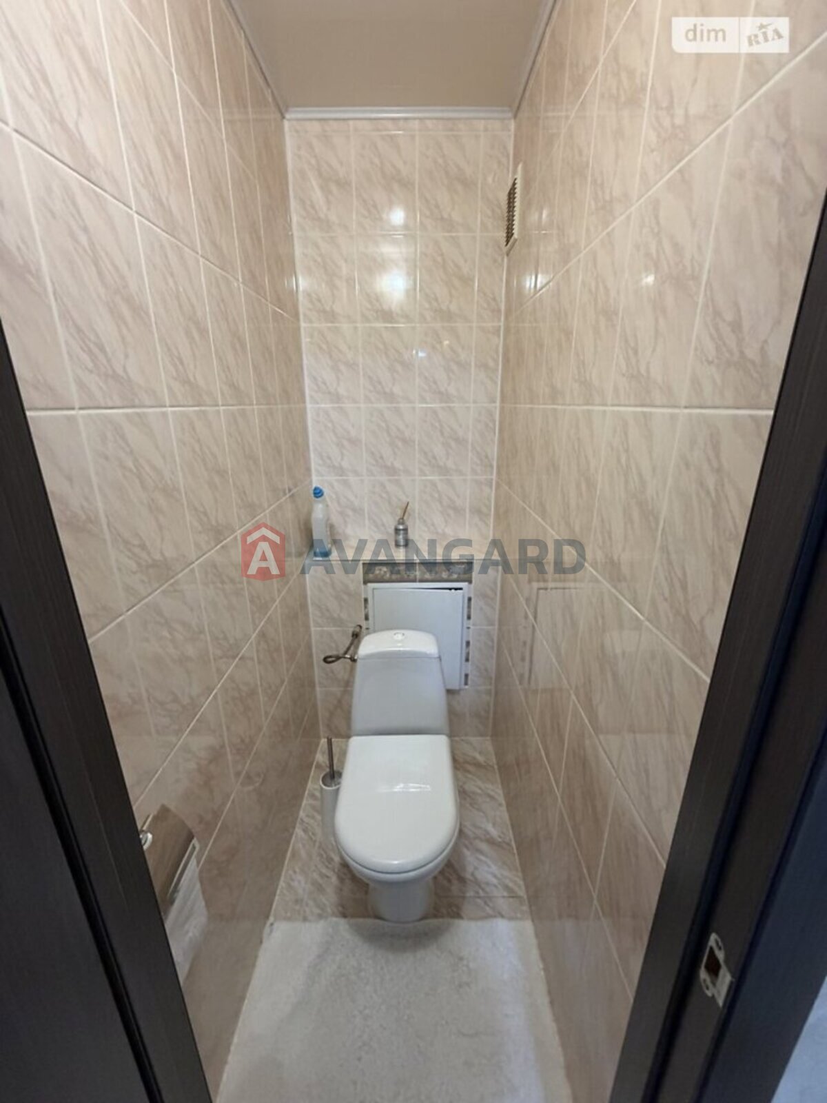 2 ��. ��������, 53/30/7 ��. �., 2/5 ������ ���� 9