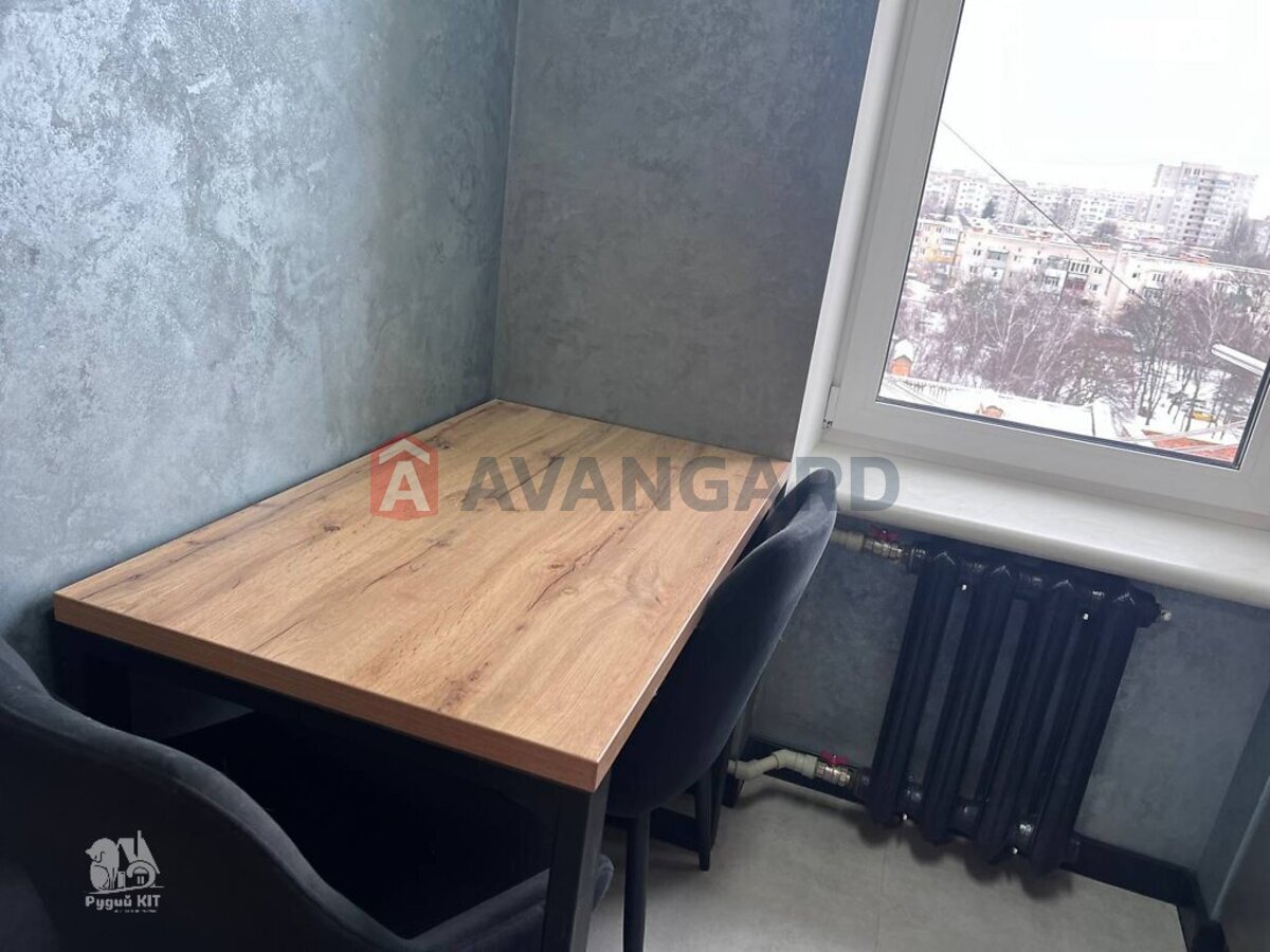 1 ��. ��������, 21/11/4 ��. �., 9/9 ������ ���� 19