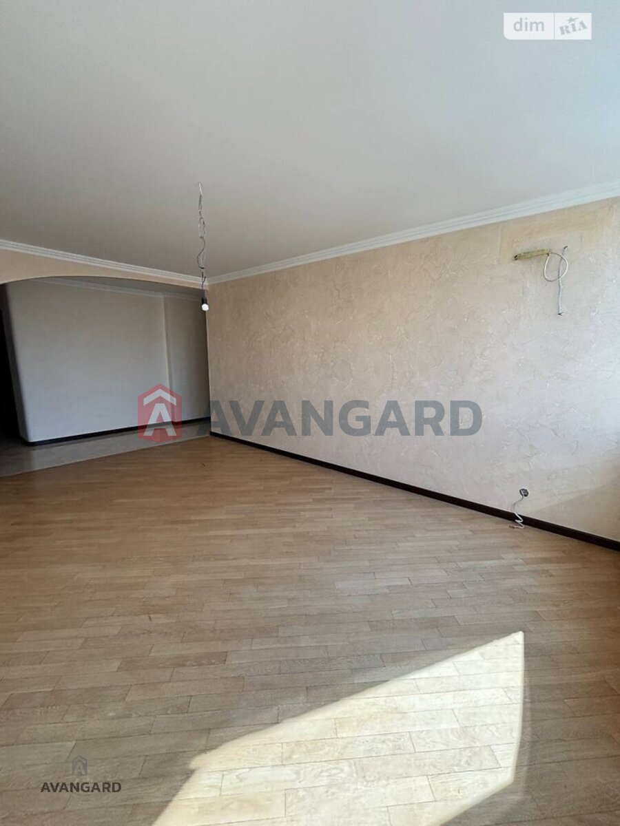 4 ����. ��������, 157/80/16 ��. �., 6/11 ���� ���� 10