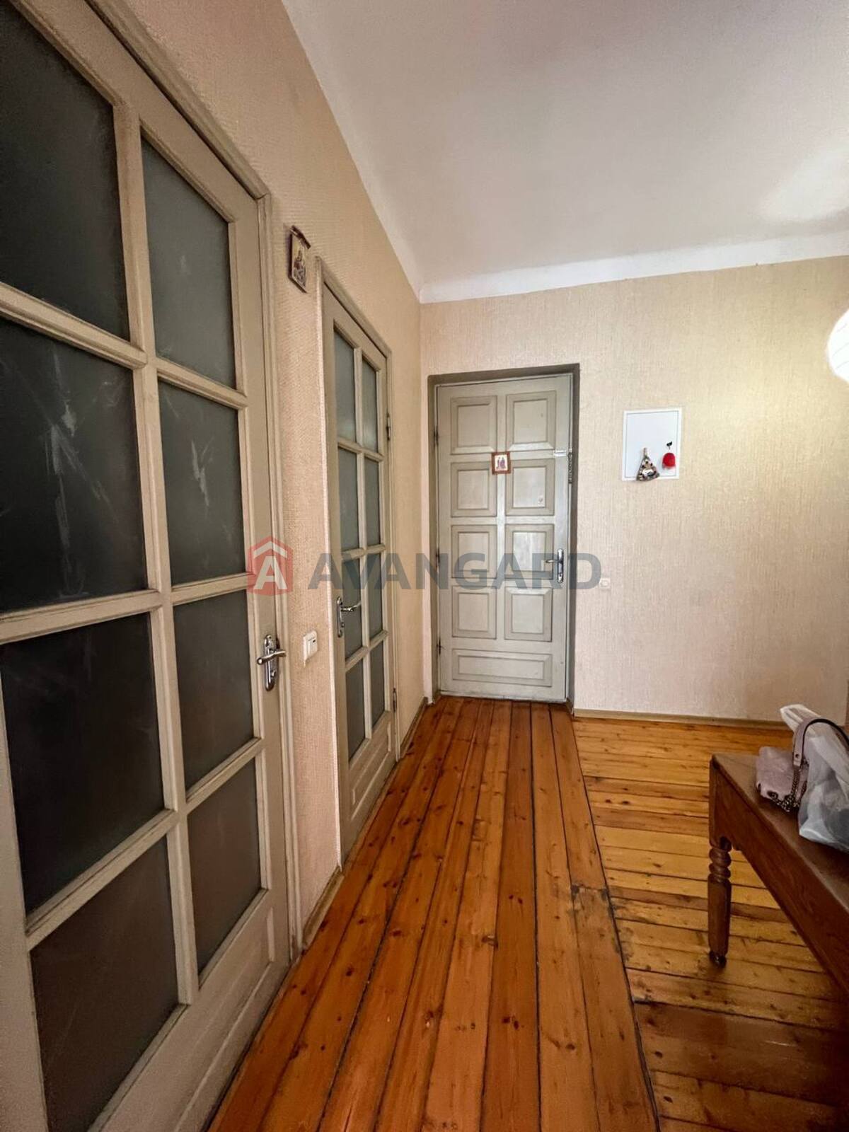 2 ��. ��������, 56/37/8 ��. �., 4/4 ������ ���� 13