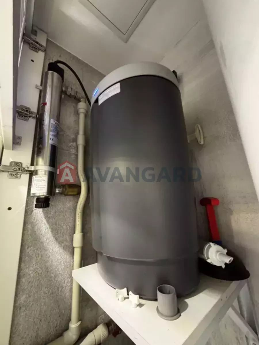 3 ��. ��������, 78/-/30 ��. �., 10/12 ������ ���� 23