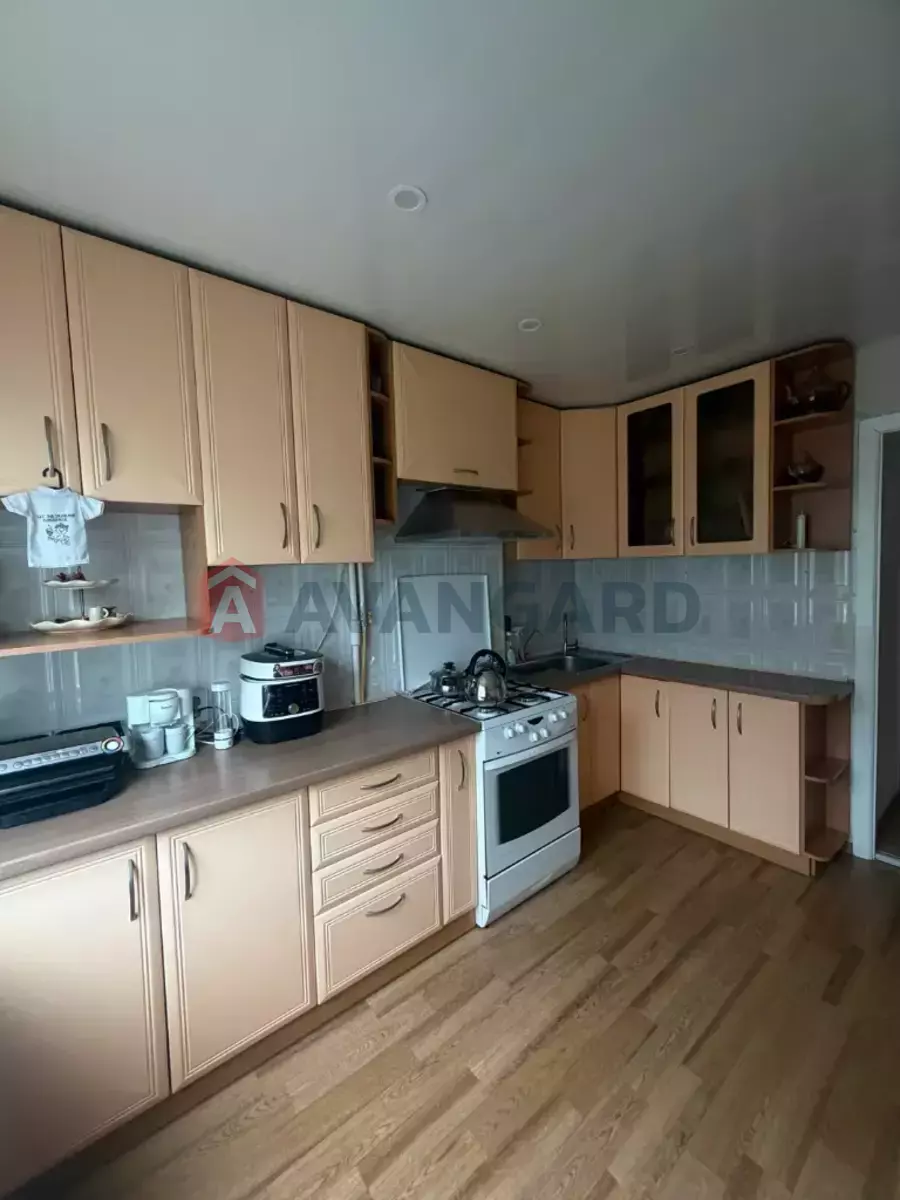 3 ��. ��������, 58/-/9 ��. �., 7/9 ������ ���� 2