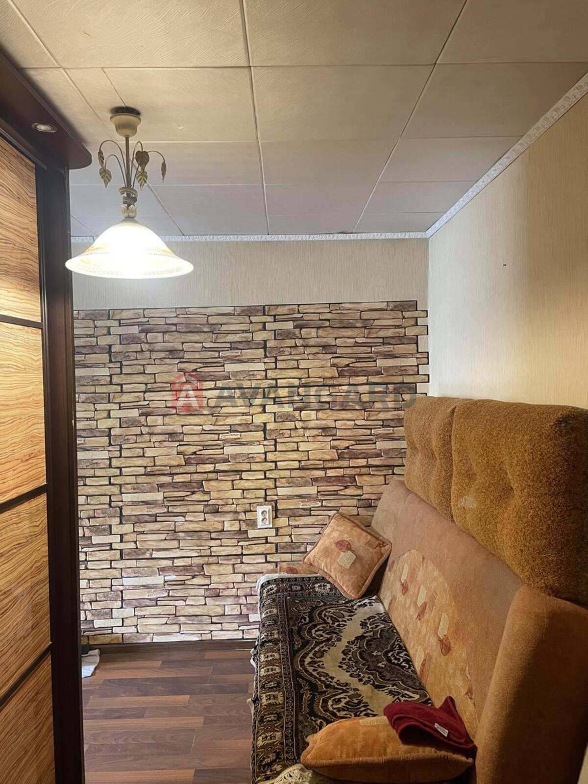 1 ��. ��������, 32/18/- ��. �., 4/9 ������ ���� 2