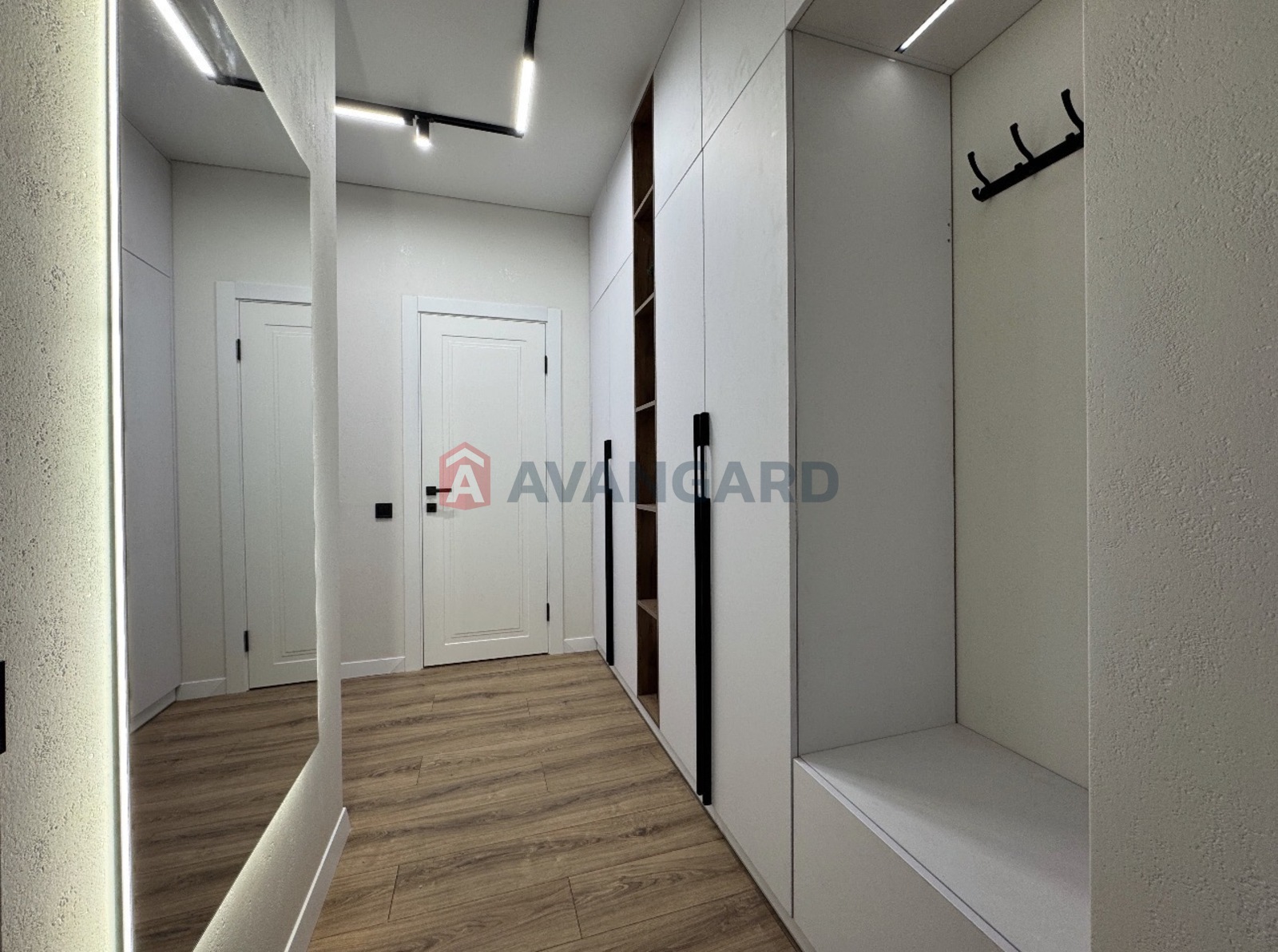 1 ��. ��������, 25/-/7 ��. �., 3/4 ������ ���� 8