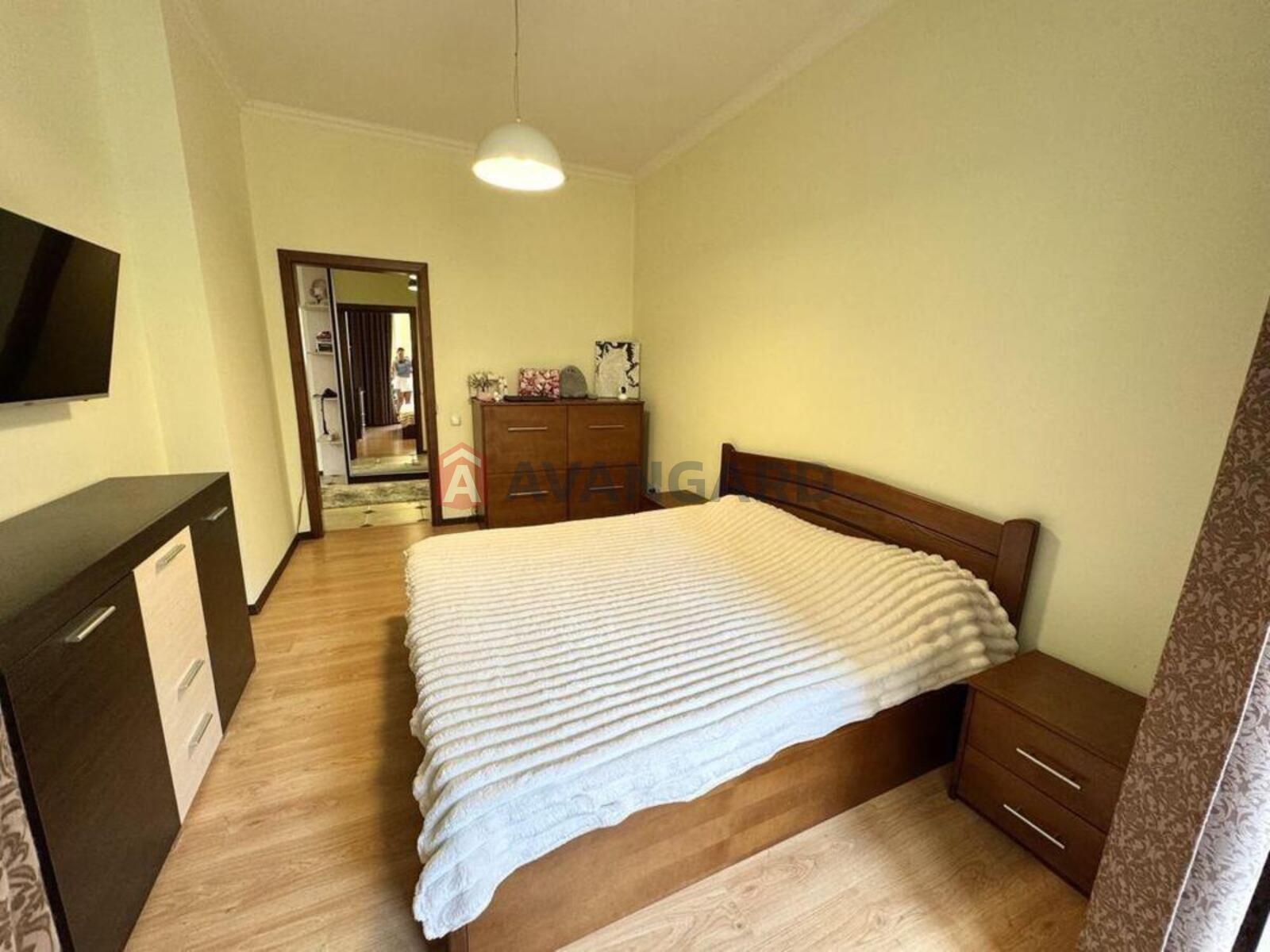 2 ��. ��������, 65/30/15 ��. �., 5/27 ������ ���� 1