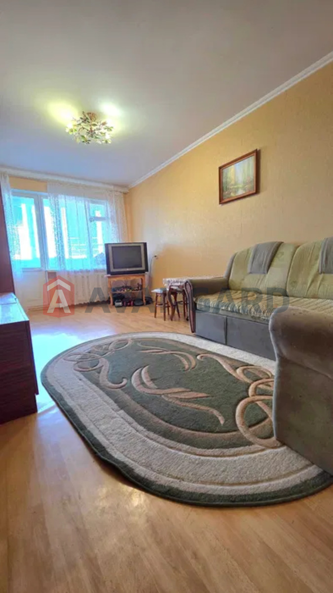 3 ��. ��������, 63/-/6 ��. �., 8/9 ������ ���� 11