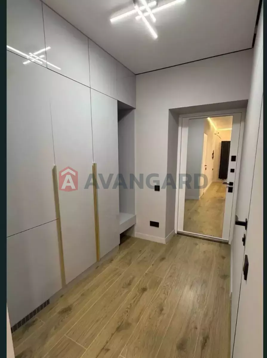 1 ��. ��������, 43/-/- ��. �., 3/10 ������ ���� 10