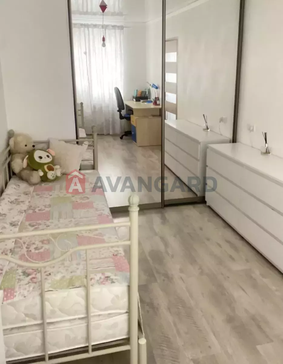 2 ��. ��������, 44/30/6 ��. �., 1/5 ������ ���� 4