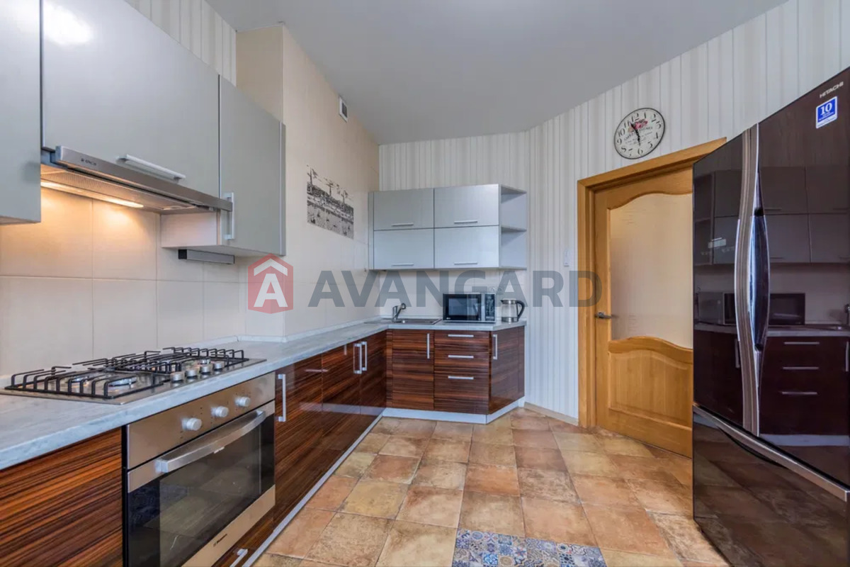 2 ����. ��������, 48/-/11 ��. �., 4/9 ���� ���� 5