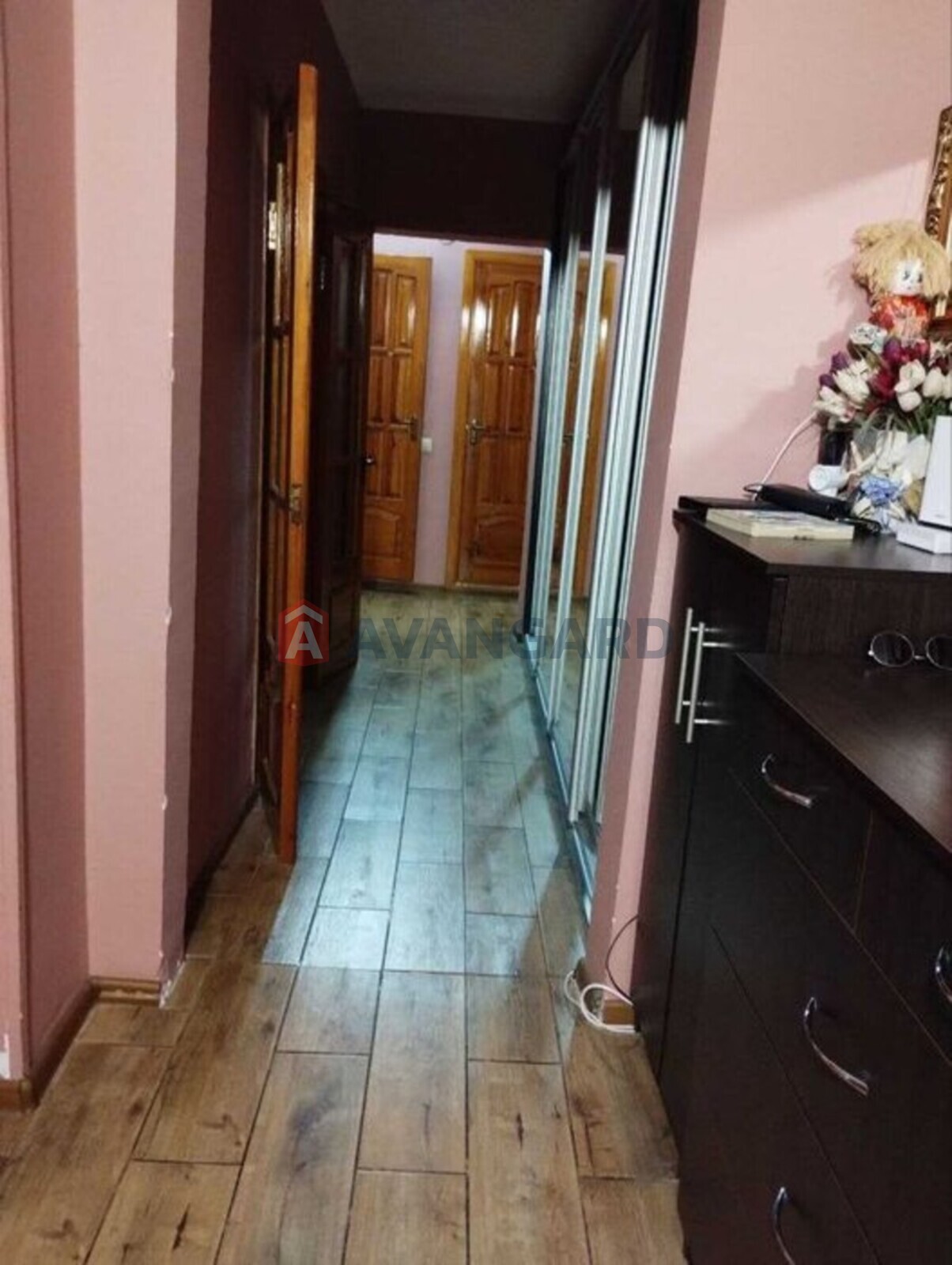 3 ��. ��������, 70/-/10 ��. �., 3/9 ������ ���� 7