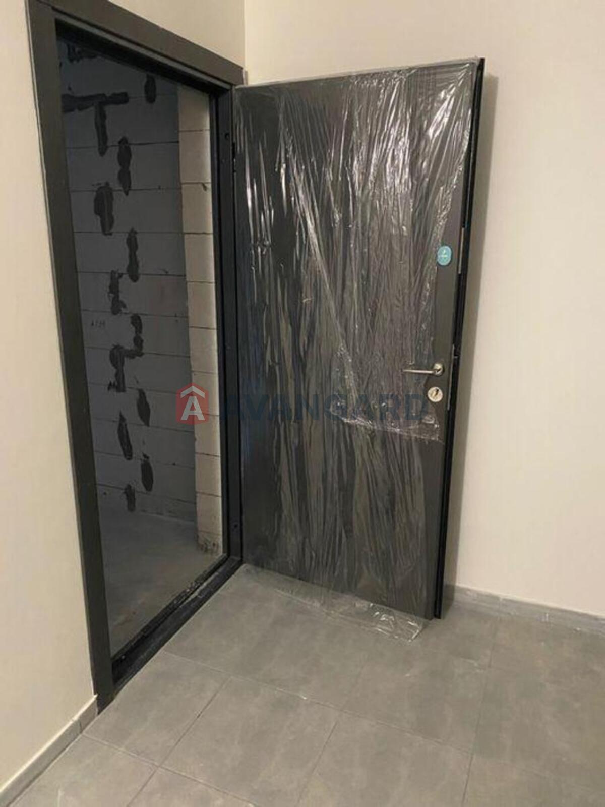 1 ��. ��������, 48/-/18 ��. �., 16/23 ������ ���� 3