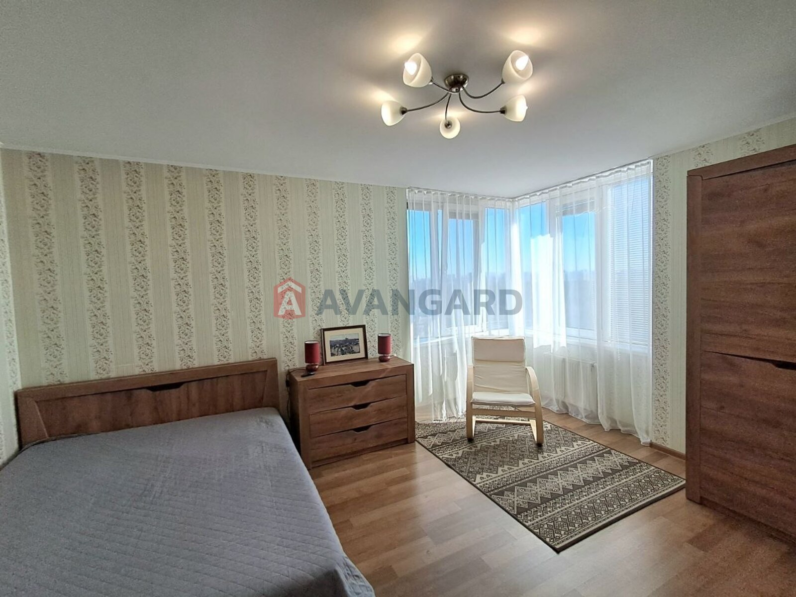 1 ����. ��������, 47.5/19.3/13.4 ��. �., 16/26 ���� ���� 2